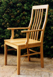 Contour wood seat